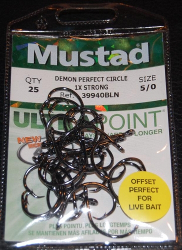 Mustad 39940NP-BN Demon Perfect Circle Hooks Size 5/0 Jagged Tooth Tackle