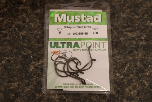 Mustad 39935NP-BN Ultra Point 2X Inline Octopus Circle Hooks Size 1/0  Jagged Tooth Tackle