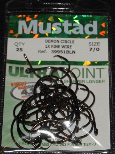 Mustad 39951NP-BN Ultra Point Size 7/0 Demon Circle Hooks