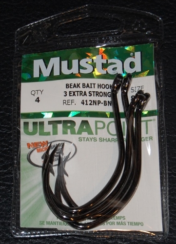 Mustad 412NP-BN 3X Strong Skipjack Bend Beak Hooks Size 8/0 Jagged Tooth  Tackle