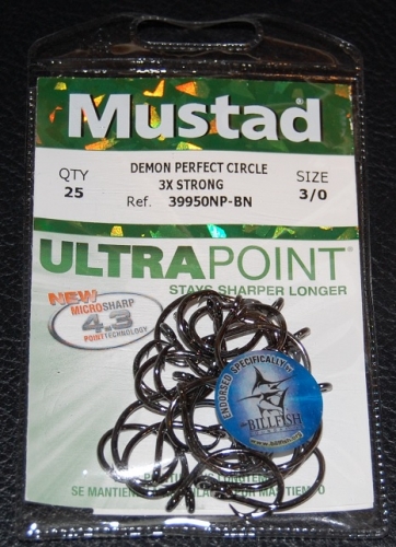 Mustad 39950NP-BN Demon Perfect Circle Hooks Size 3/0 Jagged Tooth Tackle