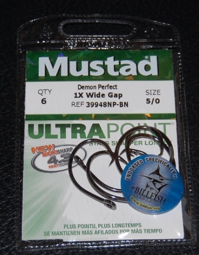 Mustad 39948NP-BN Wide Gap Size 5/0 Circle Hook Jagged Tooth Tackle