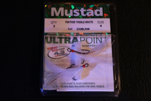 Mustad 233NP-BLNR White Dressed Treble Hooks Size 4 Jagged Tooth Tackle