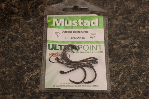 Mustad 39935NP-BN Ultra Point 2X Inline Octopus Circle Hooks Size 4/0  Jagged Tooth Tackle